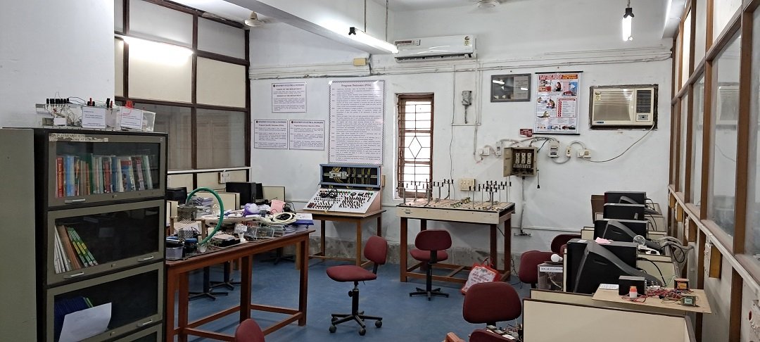 PROJECT AND RESEARCH LABORATORY image